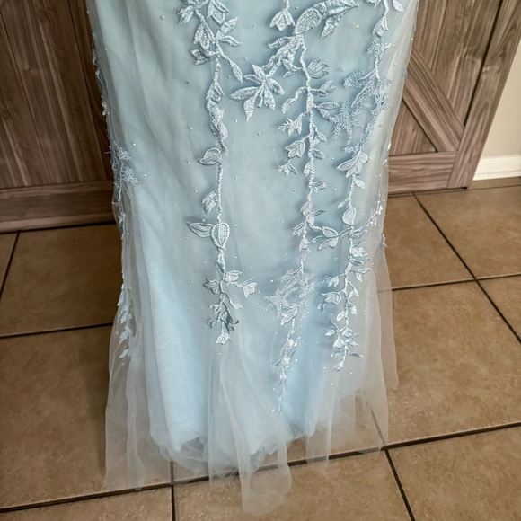 Prom Dress - Picture 4 of 7